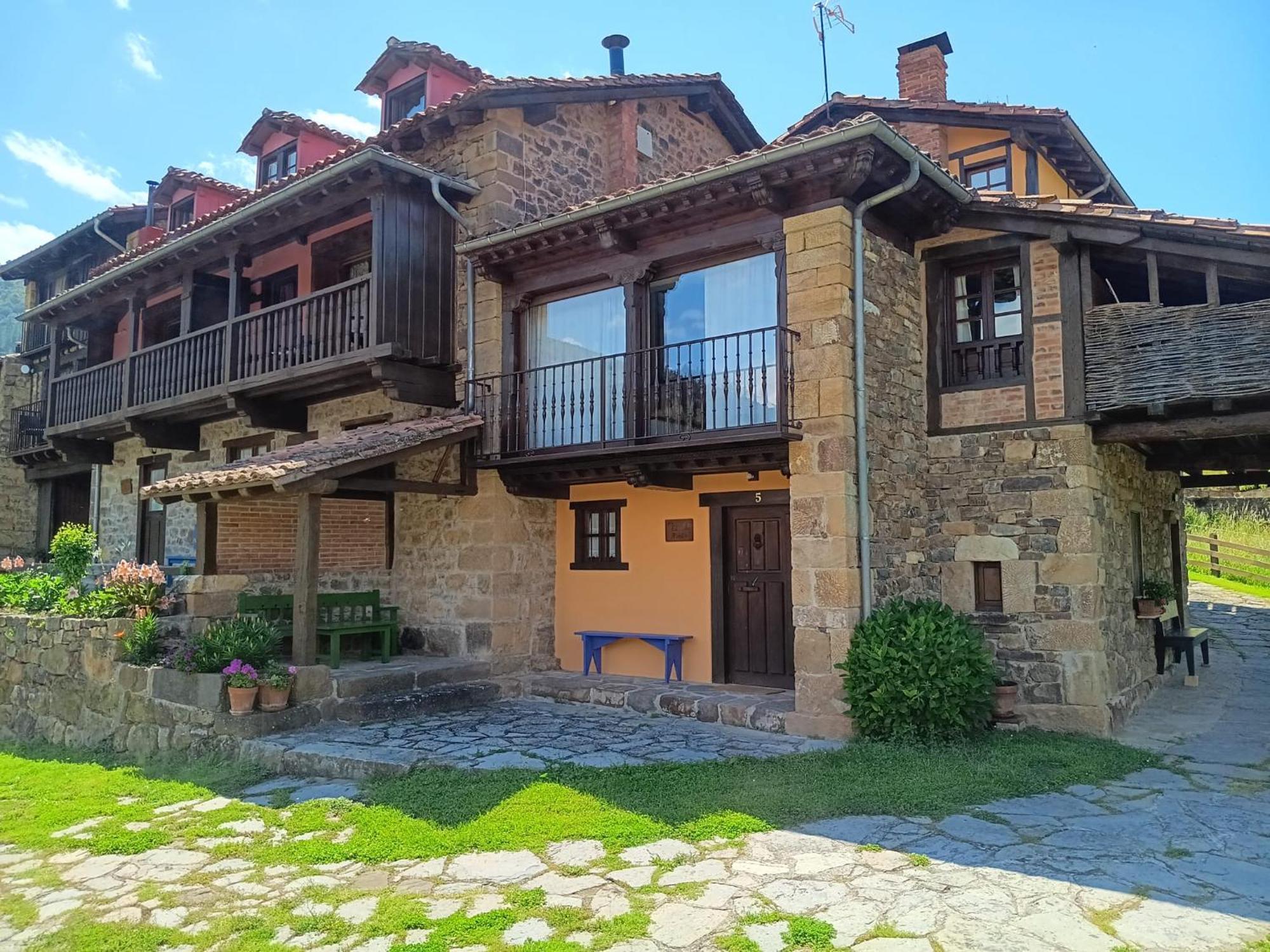 Apartamentos Calm & Nature - Adults Only Кабесон-де-Льебана Экстерьер фото